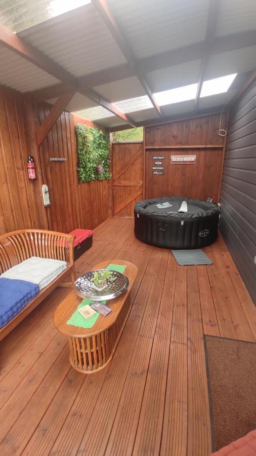 La Kafrine Bed & Breakfast เลอ ตอมปง ภายนอก รูปภาพ