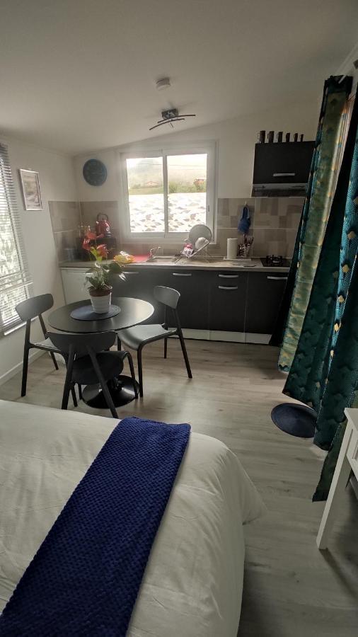 La Kafrine Bed & Breakfast เลอ ตอมปง ภายนอก รูปภาพ